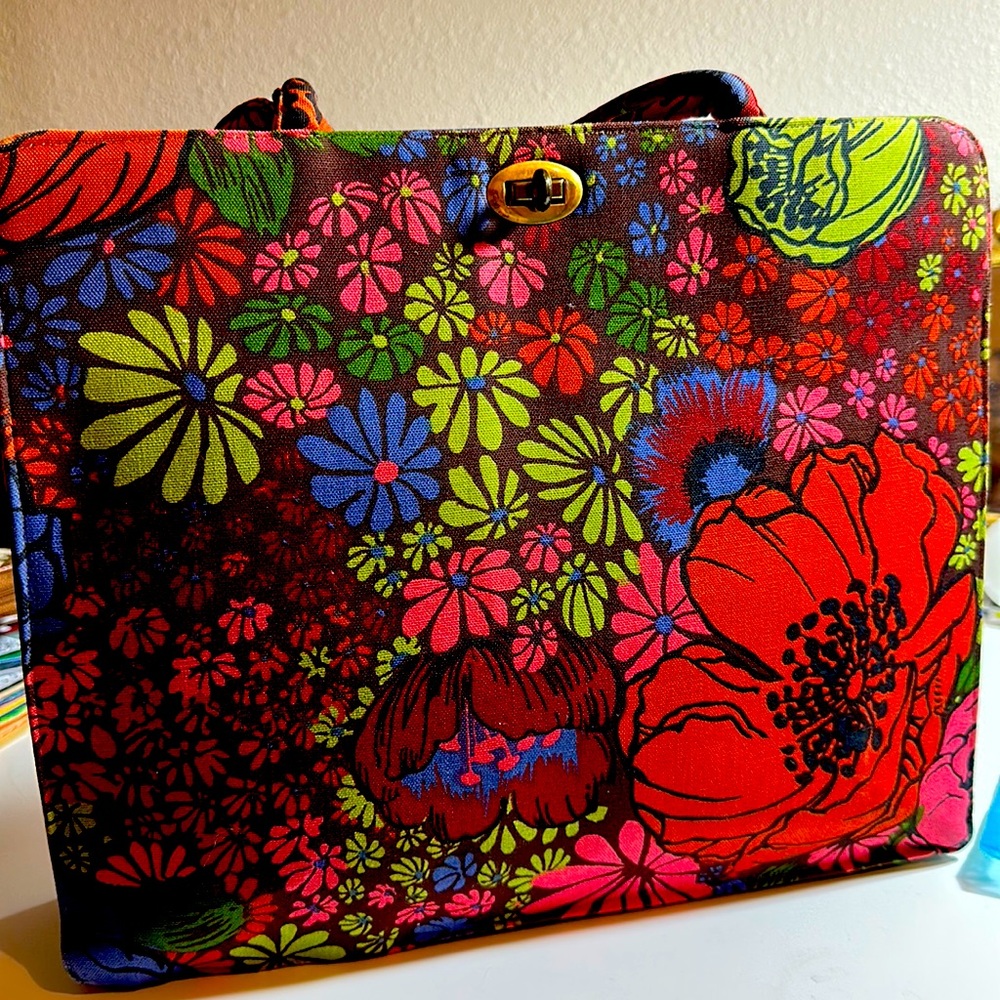 Margaret Smith genuine bag from the 60’s in Excellent condition